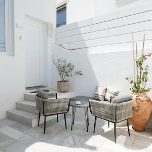Mytheo Apart-hotel